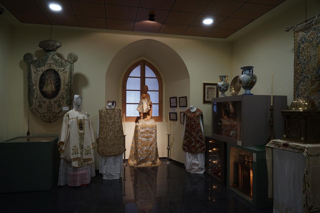 Anguiano Monasterio De Santa Maria De Valvanera מראה חיצוני תמונה