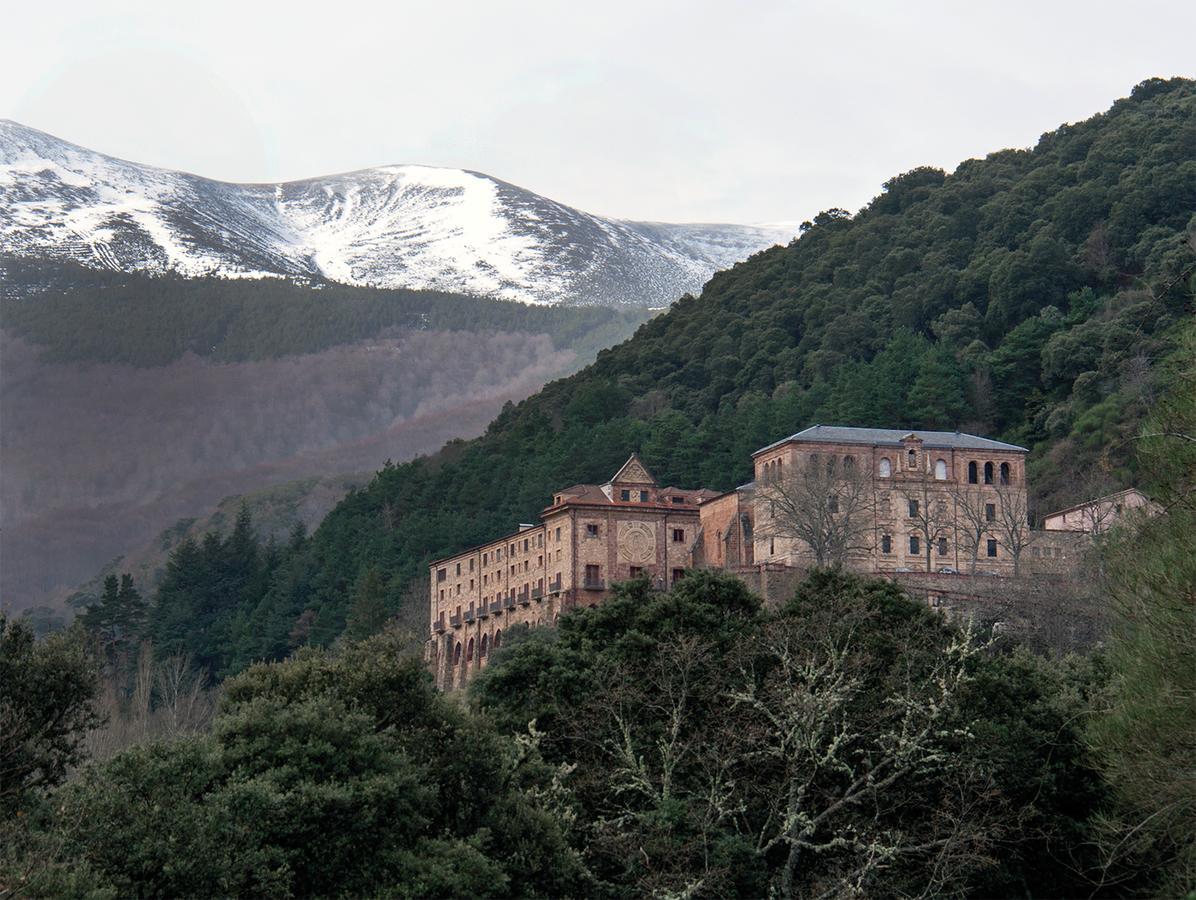 Anguiano Monasterio De Santa Maria De Valvanera מראה חיצוני תמונה