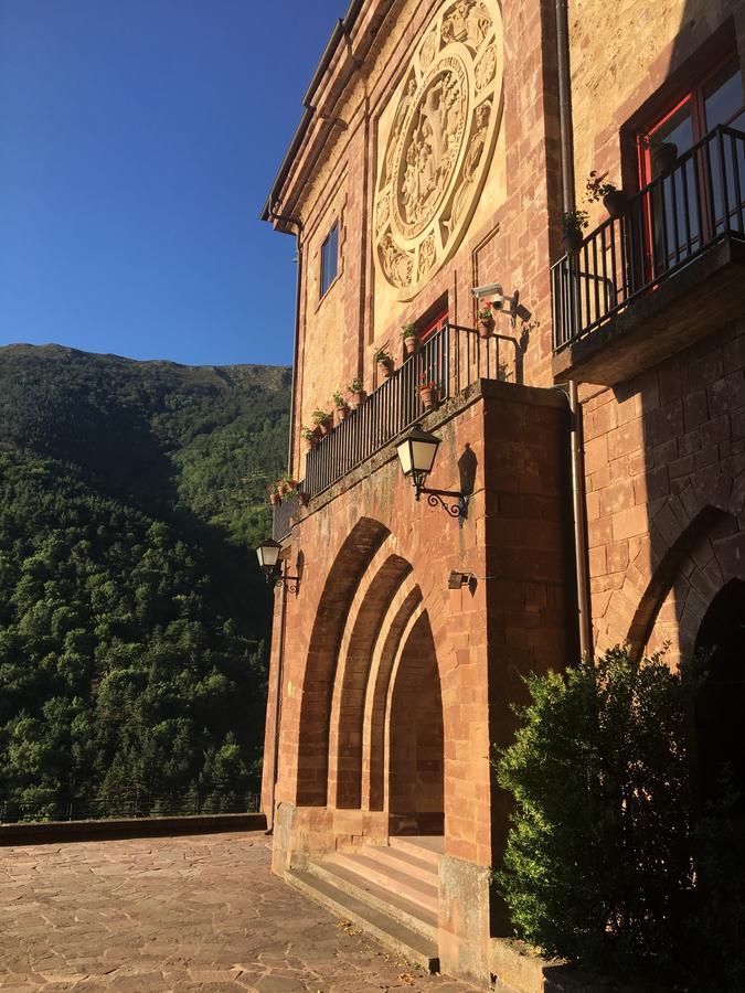 Anguiano Monasterio De Santa Maria De Valvanera מראה חיצוני תמונה