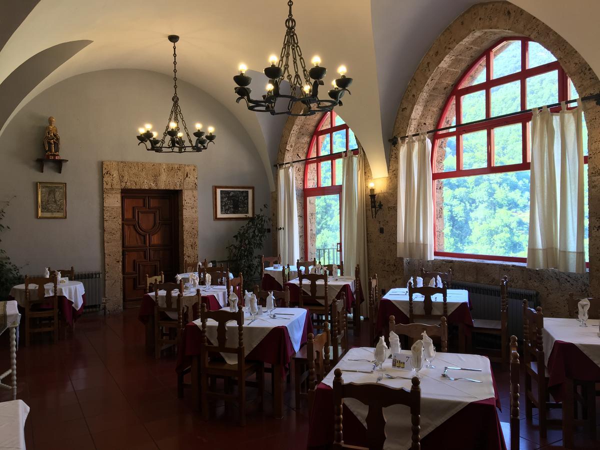 Anguiano Monasterio De Santa Maria De Valvanera מראה חיצוני תמונה